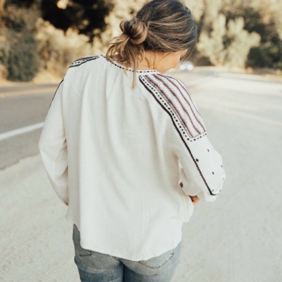 CJLA “Ivy” Embroidered Boho Blouse, size Lg - Picture 8 of 8